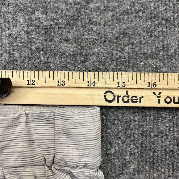 Lululemon Shorts Womens 6 Light Gray White Micro Stripe Lined Running Drawstring - Picture 6 of 10